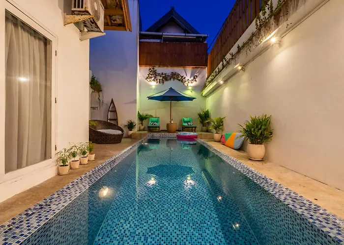 Villa Azure 2 - Private Pool Near Centre *