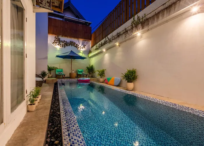 Villa Azure 2 - Private Pool Near Centre *